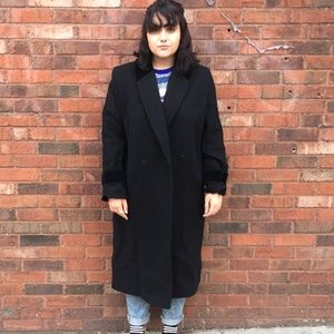 Classic wool coat, fully lined